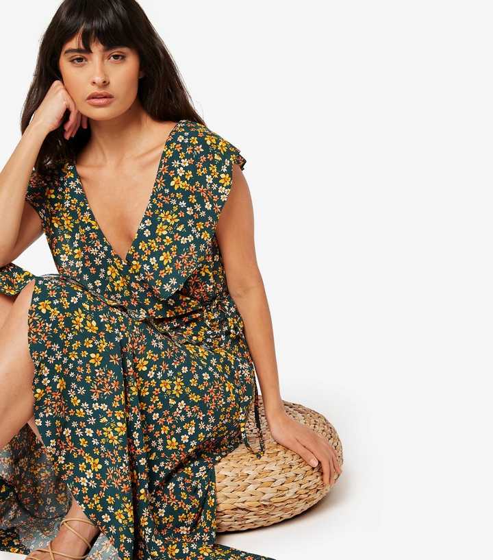 Apricot Green Ditsy-Floral Wrap Dress | New Look