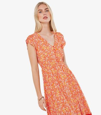 Apricot Orange Ditsy Floral Crochet Trim Maxi Dress New Look