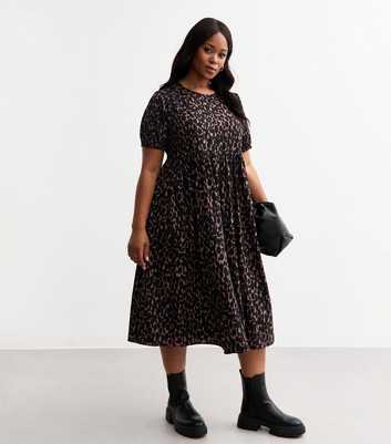 Curves Woven Patterned Short Sleeve Midi Dress