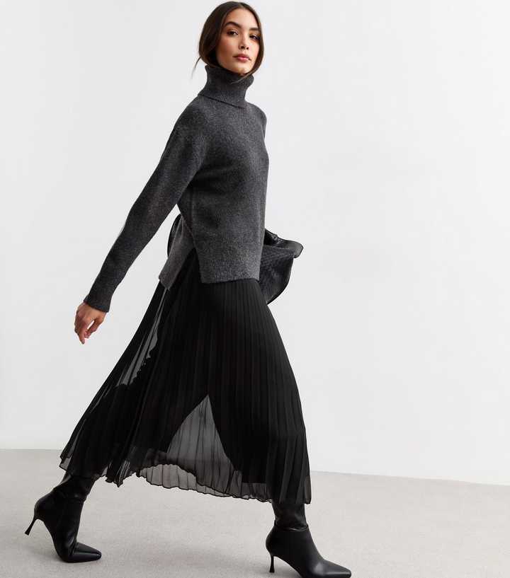 1064 Black Pleated Chiffon Skirt