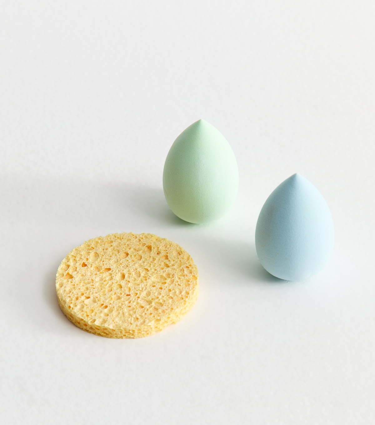 Multicoloured Pack Of 3 Cleanse And Blend Sponges New Look