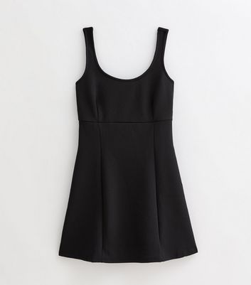 Tall Black Crepe Pinafore Dress New Look