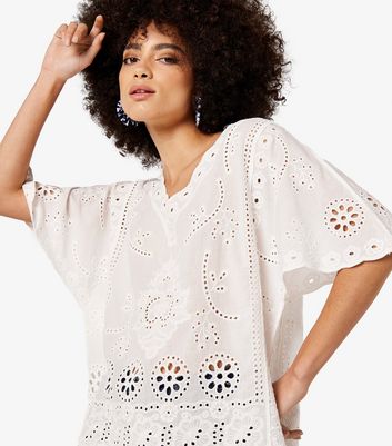 Apricot White Embroidered Top New Look