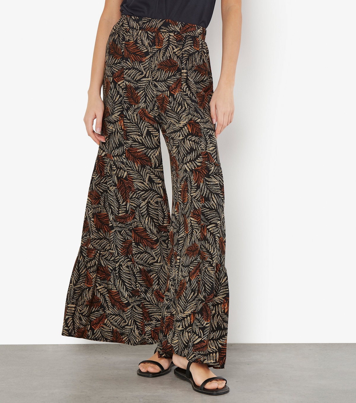 Women's Black Leaf Print Wide Leg Trousers Apricot New Look