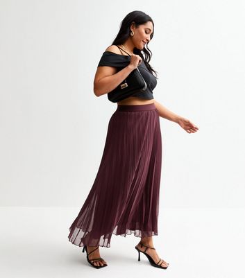 Curves Burgundy Pleated Chiffon Midi Skirt New Look