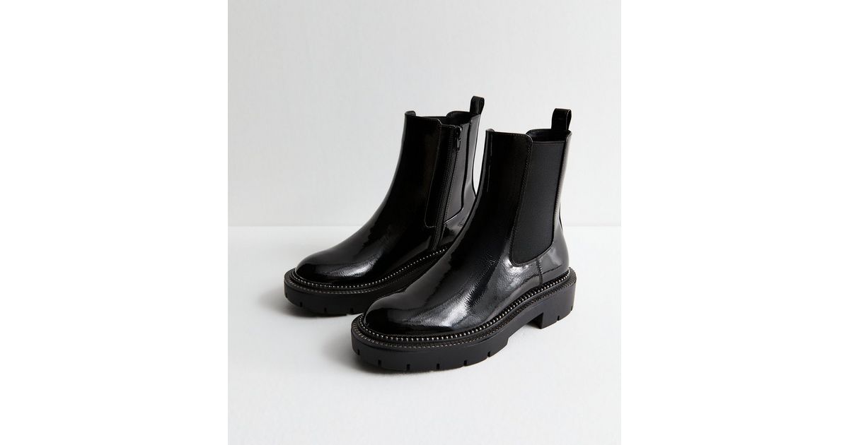 Chain Embellished Chelsea Boots