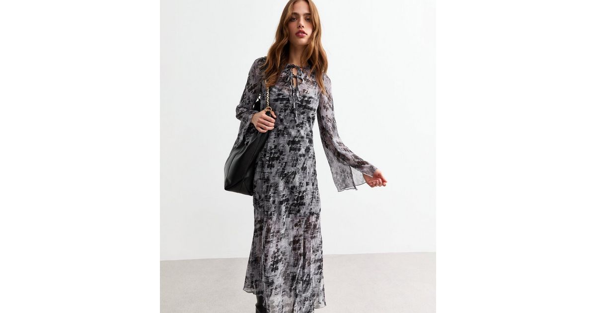 Grey Blur Print Slit Cuff Chiffon Midi Dress | New Look