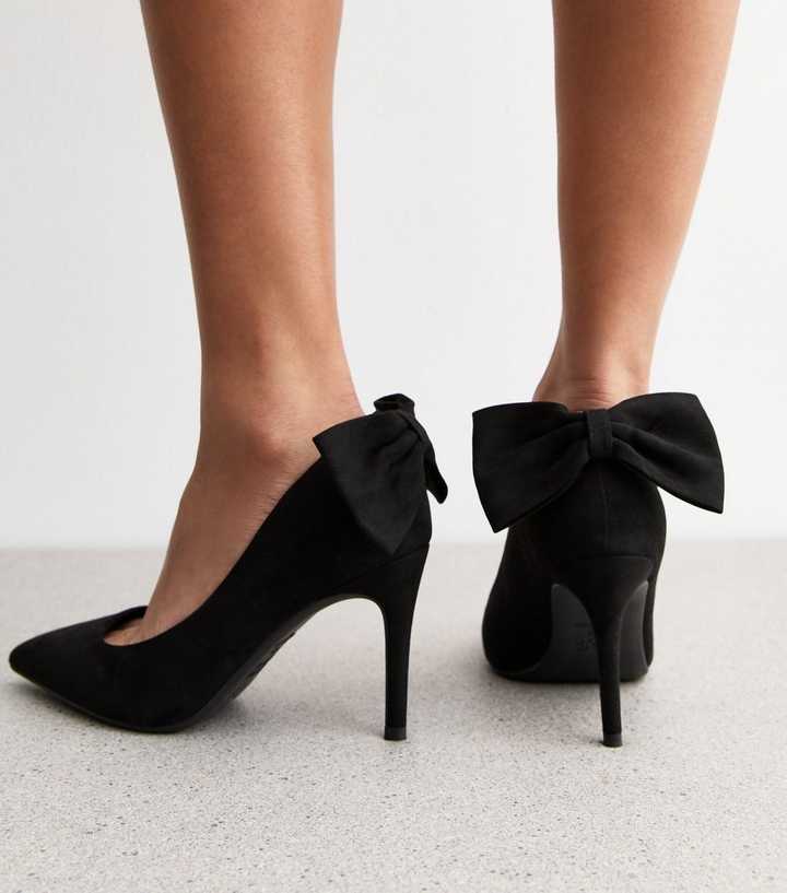Wide Fit Black Suedette Bow Appliqué Court Shoes | New Look