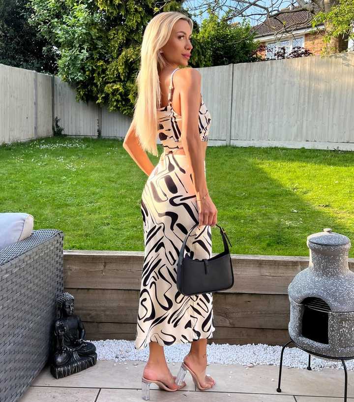 AX Paris Black Abstract Print Cut Out Maxi Dress | New Look