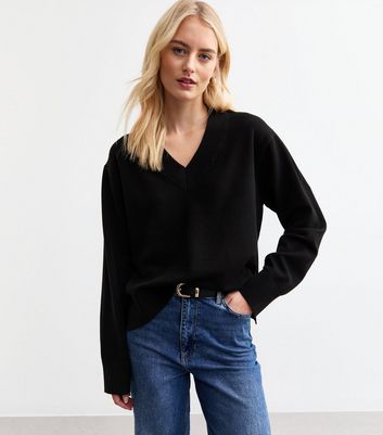 17293 Black V Neck Jumper