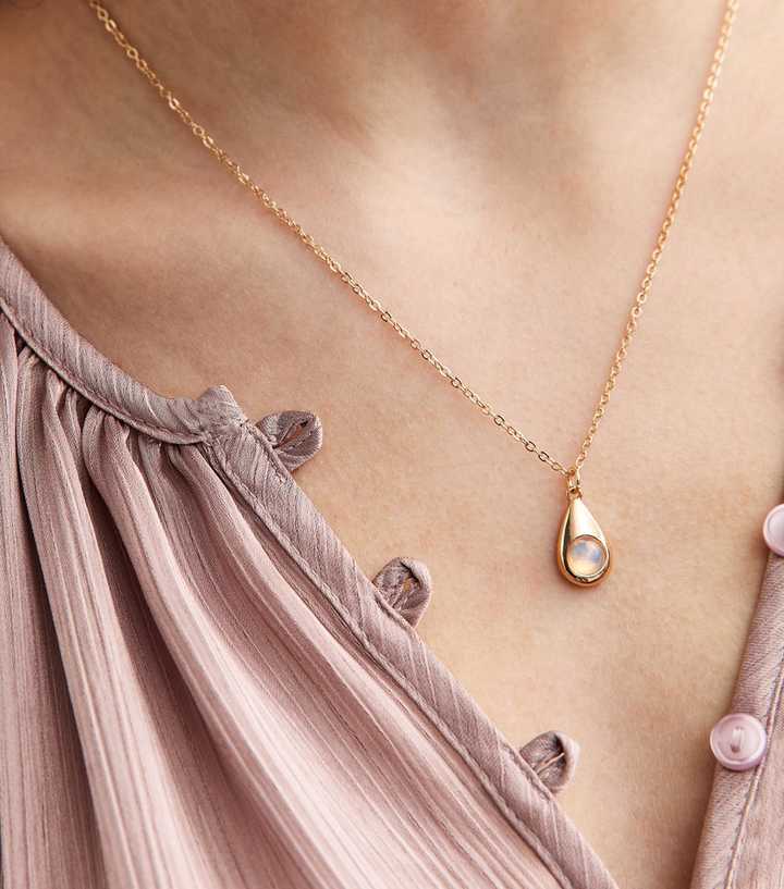 Moonstone Necklace Drop By Drop Brown Necklace Paparazzi Just Drop