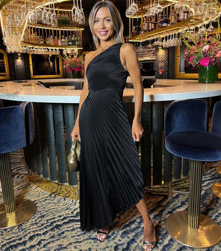 evening black dresses on sale Sexy Women Mermaid Long Sleeve Gold Lace Appliqu – TANYA BRIDAL night comfort Floor Atria Signature Colors:Navy _okendo:syndication_key:CL135031002 snilers Long Sleeve Dresses