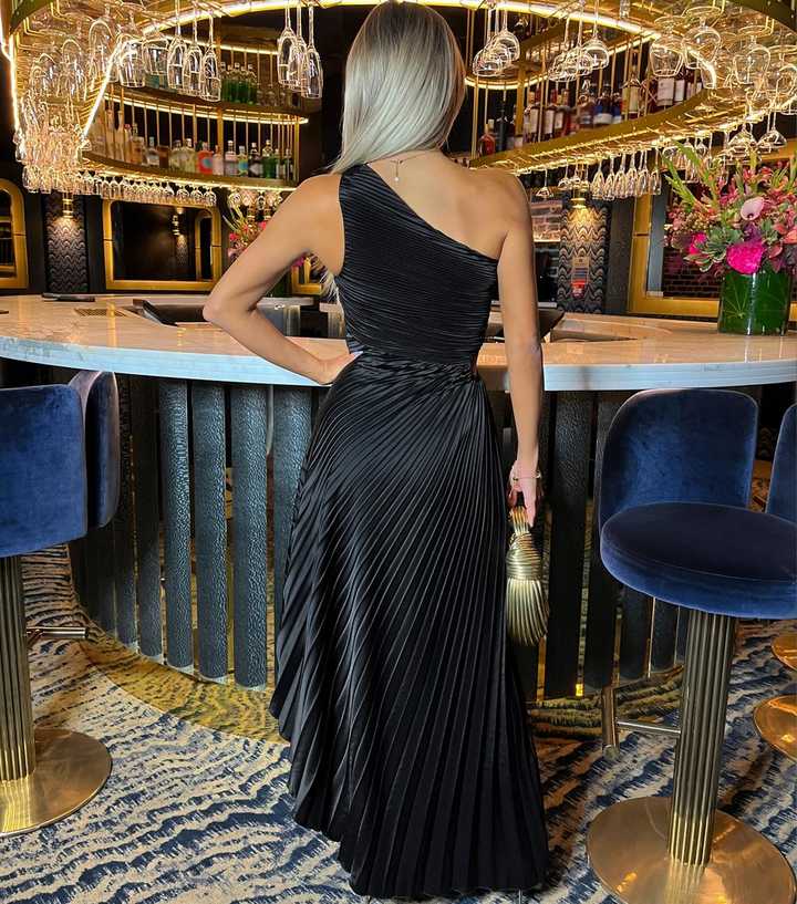 AX Paris Black Pleated One Shoulder Maxi Dress | New Look