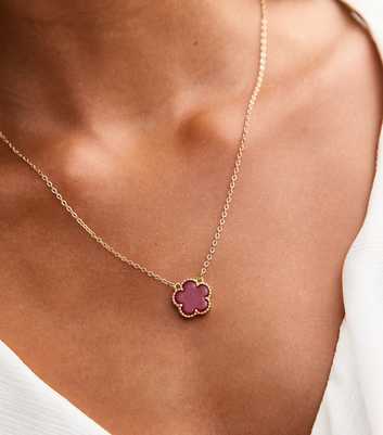 Gold Tone Burgundy Flower Pendant Necklace