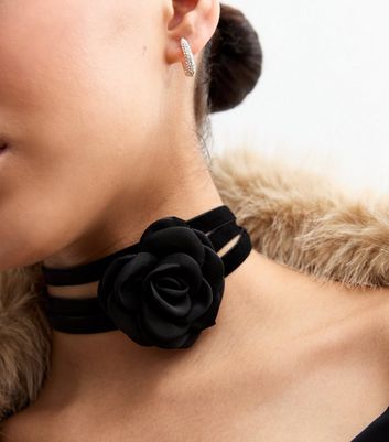 Black velvet tie choker discount