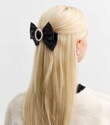 Black Circle Pearl Satin Bow Slide