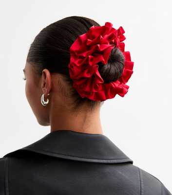 Red Pleated Trim Scrunchie