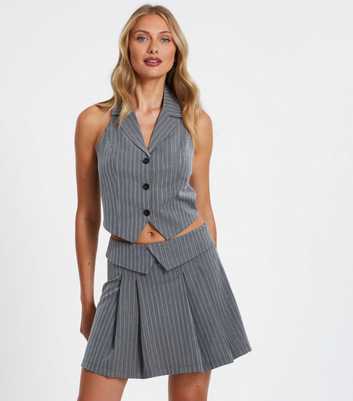 QUIZ Grey Pinstripe Pleated Mini Skirt 