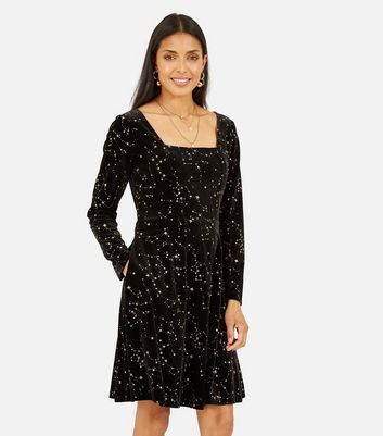 Mela Black Velvet Star Skater Dress New Look