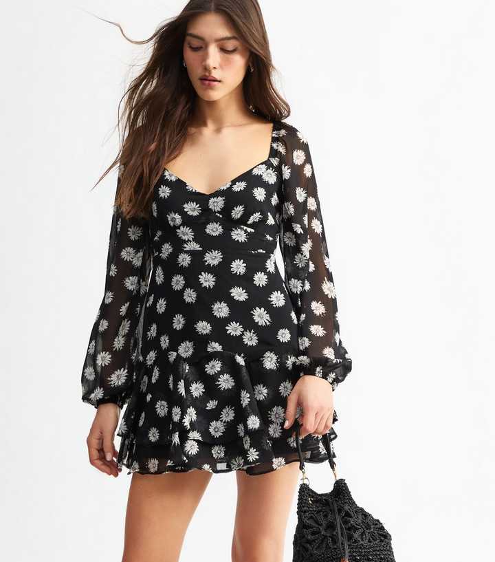 Black Daisy Print Tiered Ruffle Mini Dress | New Look Black Daisy Print Tiered Ruffle Mini Dress | New Look