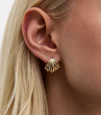 Gold Tone Ribbed Teardrop Stud Earrings