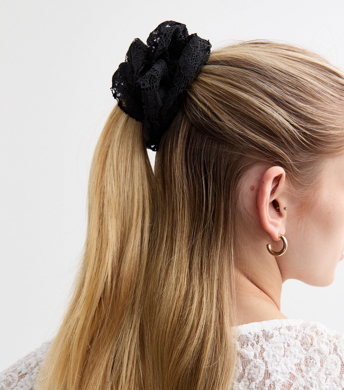 Black Frilly Lace Scrunchie New Look