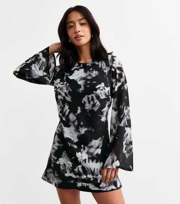 Petite Black Blur Print Flare Sleeve Mini Dress