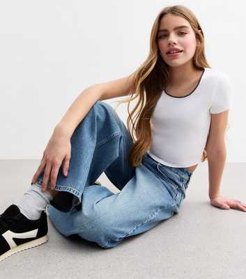 Girls White Scoop Neck Cropped Tee