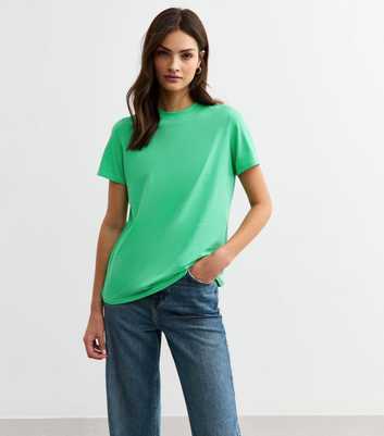 Green Short Sleeve Crew Neck T-Shirt