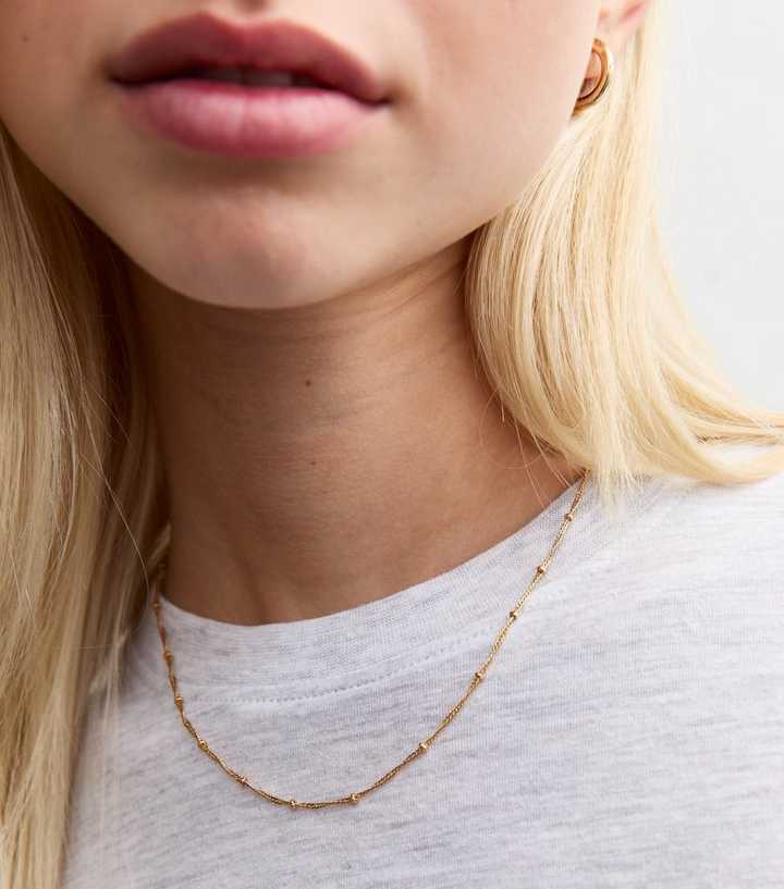 18ct Gold Plated Twisted Necklace | New Look