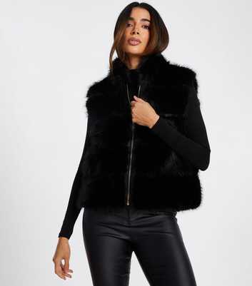 QUIZ Black Fur Zip Gilet