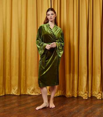 The Night Store Green Wide Sleeve Velvet Robe 