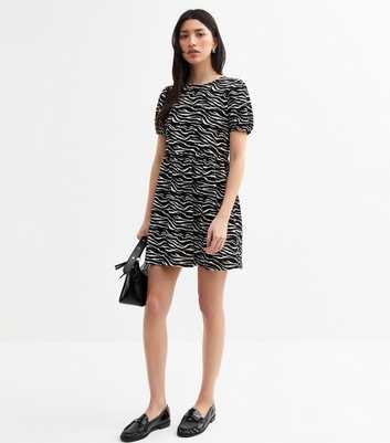 Black Crinkle Texture Zebra Print Mini Smock Dress