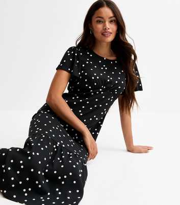 Petite Black Spot Print Frill Sleeve Crepe Tiered Midi Dress