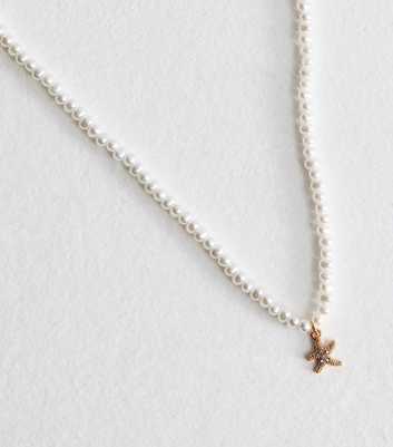 Cream Faux Pearl Starfish Pendant Necklace