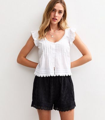 Black Broderie Anglaise Shorts | New Look Black Broderie Anglaise Shorts | New Look