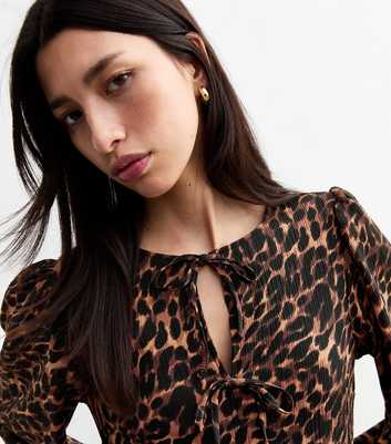 Brown Leopard Print Keyhole Detail Top