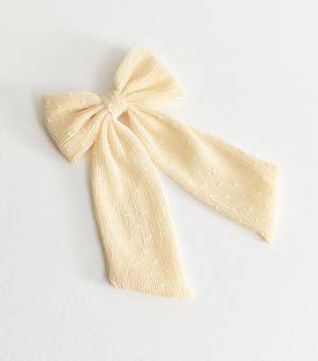 Cream Textured Bow Hair Slide