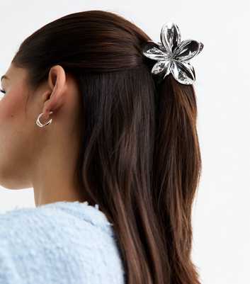 Silver Metallic Flower Hair Claw Clip