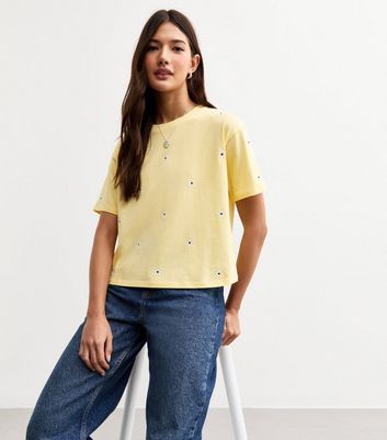 yellow daisy top