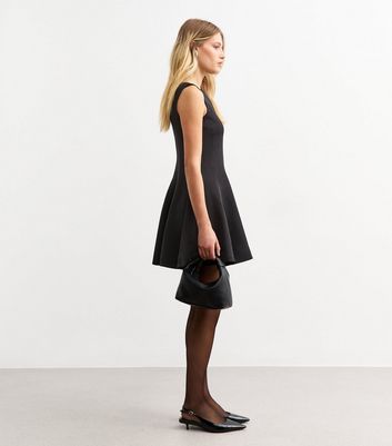 Black Crepe Shift Mini Dress | New Look