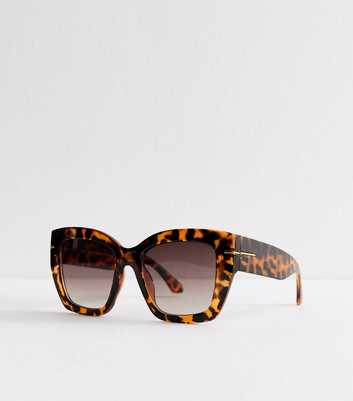 Dark Brown Chunky D-Frame Sunglasses