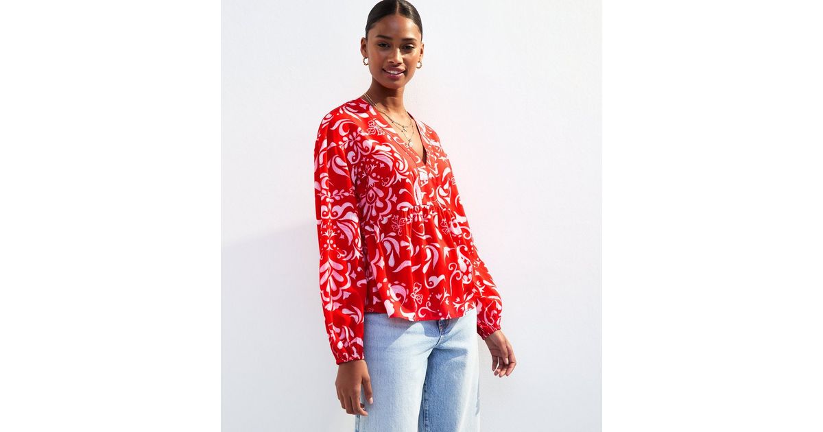 Women Red Paisley V-Neck Crop Top