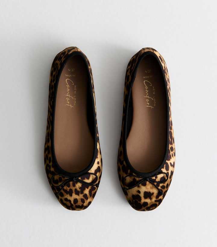 Wide Fit Stone Leopard Print Ballet Flats