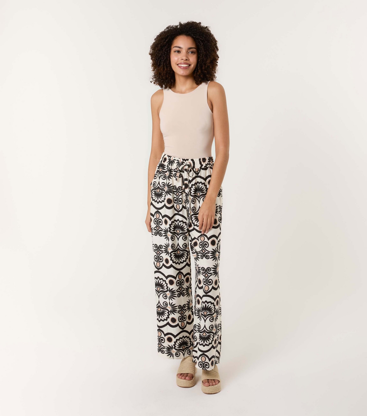 Women's Black Pattern Print Wide Leg Trousers Blue Vanilla New Look