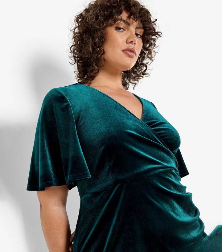 Apricot Curves Dark Green Velvet Wrap Midi Dress | New Look