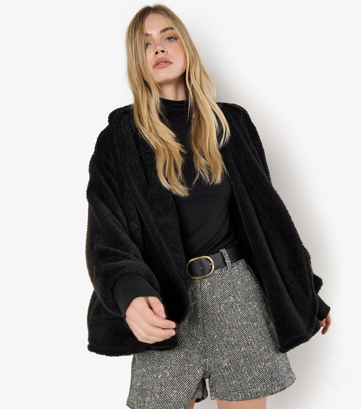 Women's Black Oversized Fleece Hoodie Apricot New Look
