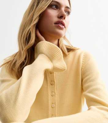 Light Yellow Frill Hem Knitted Cardigan