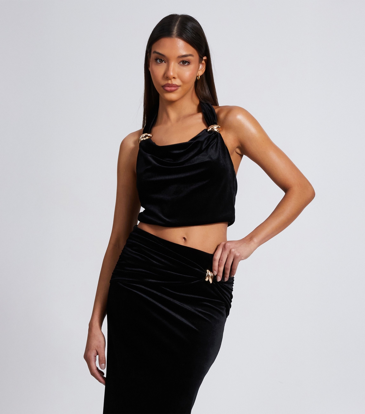 Women's Black Velvet Crop Top Quiz New Look