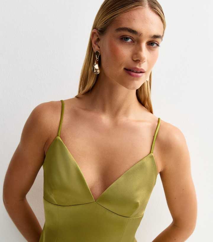 Green Satin V-Neck Cami Mini Dress Green Satin V-Neck Cami Mini Dress